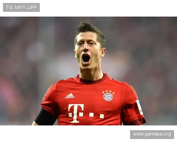 卡拉格称儿子詹姆斯与莱万对位表现出色 并收获莱万亲笔签名球衣